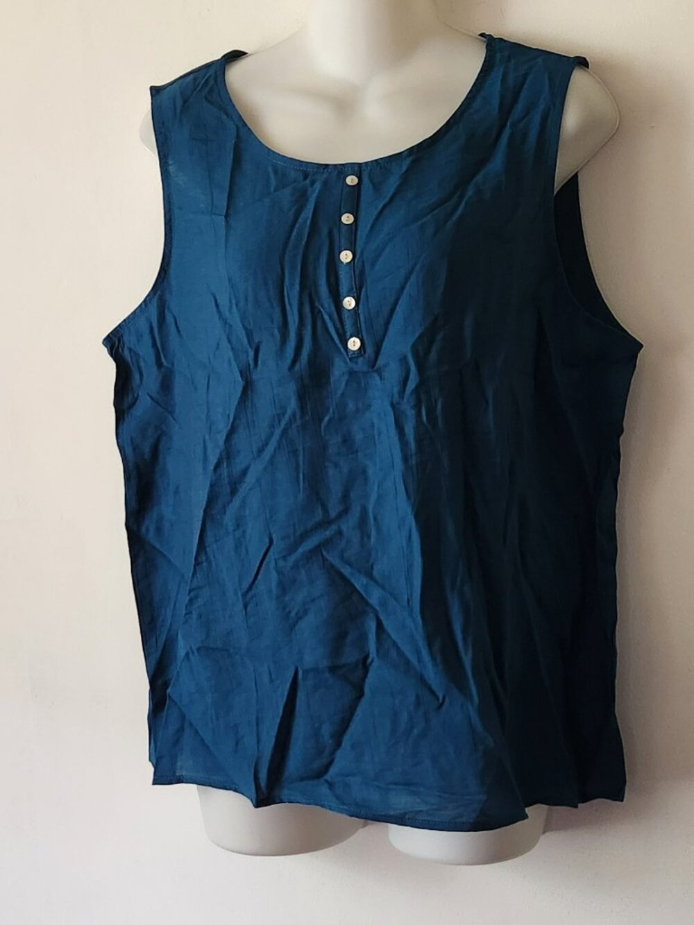 Lightweight tank sz XL medium blue EUC